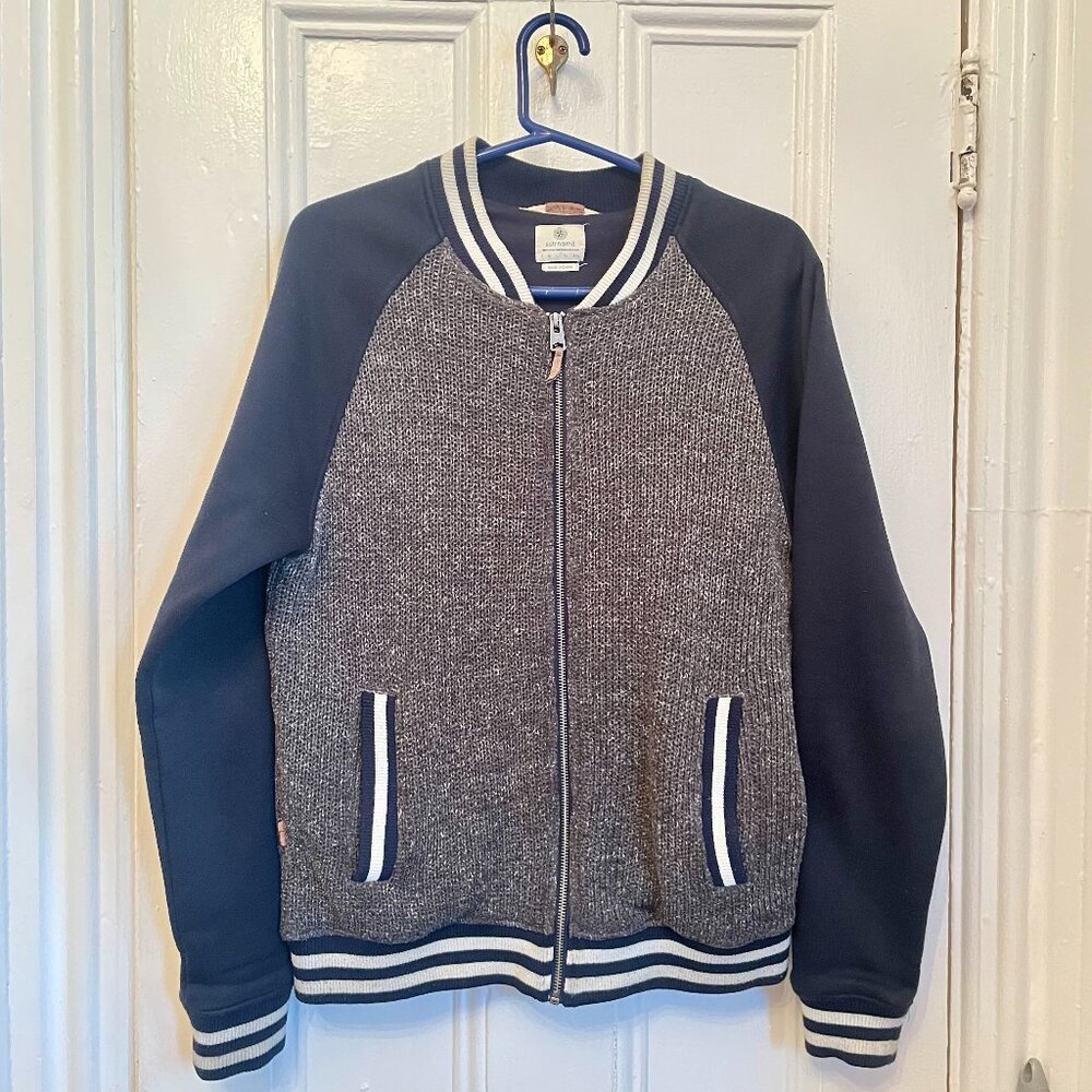 Astrnemē varsity zip cardigan